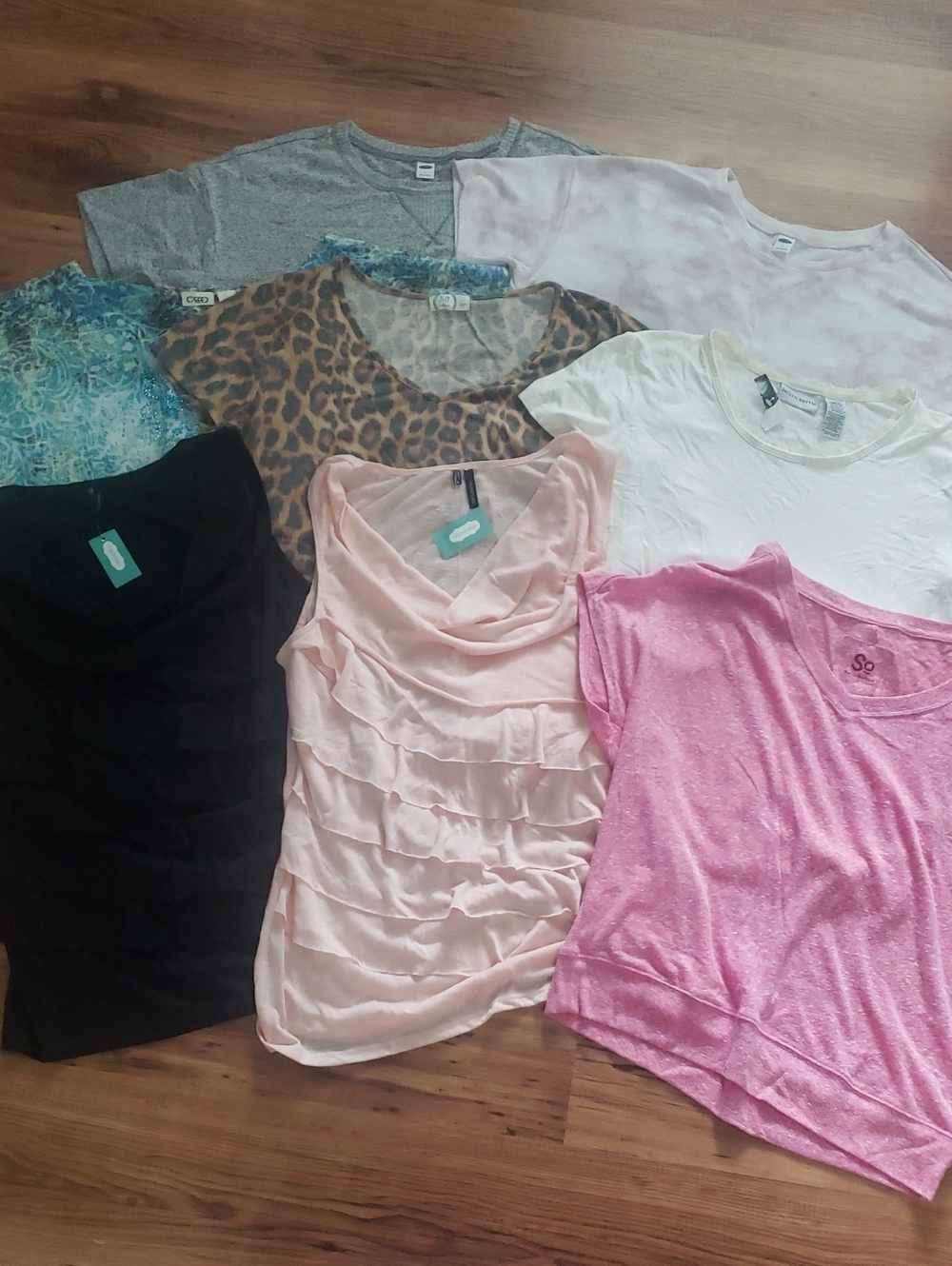 Lot of 8 Size Large Womens Tops